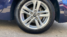 Toyota Corolla 1.8 VVT-i Hybrid Icon 5dr CVT Hybrid Estate